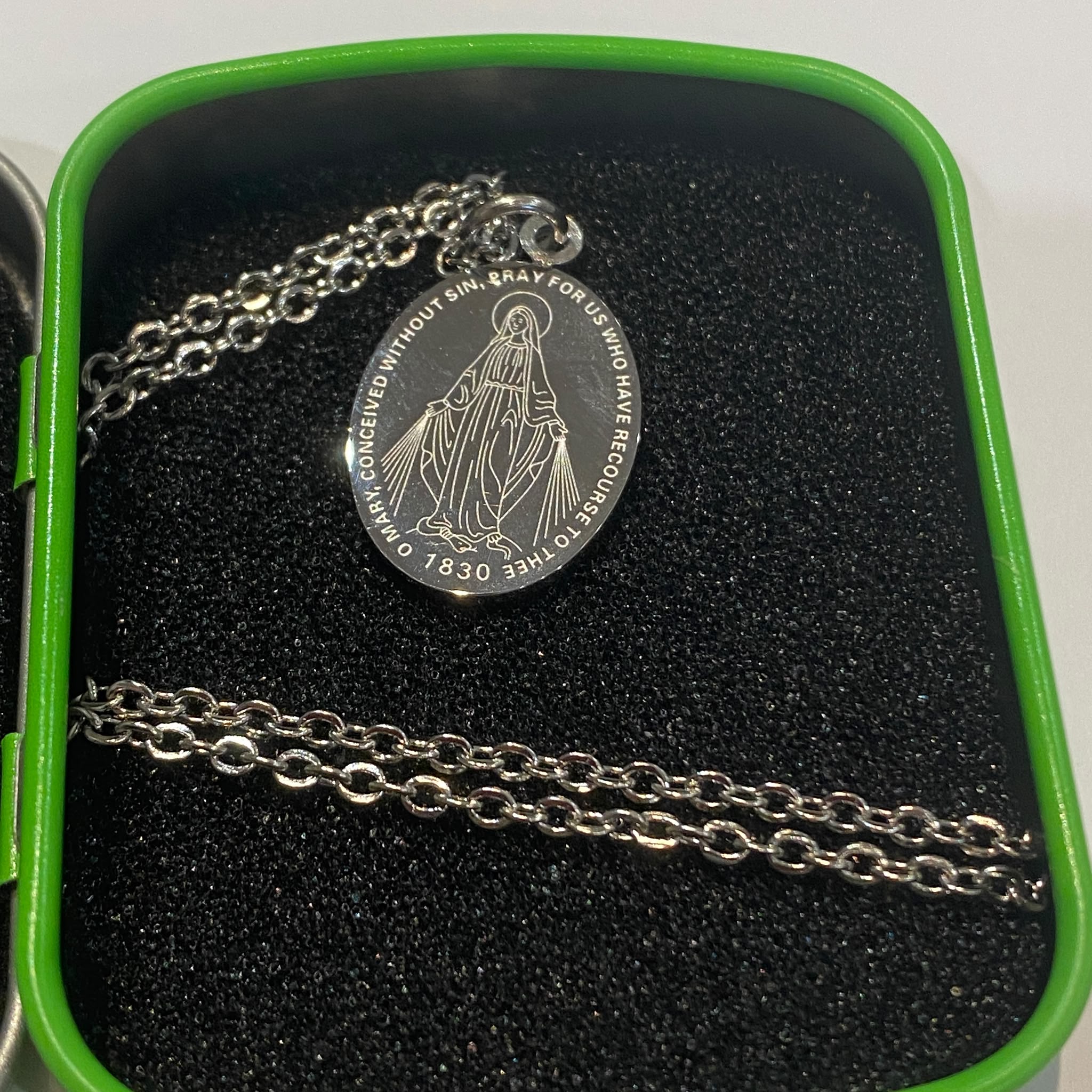 MEDAL - Stainless Steel Miraculous Medal with chain