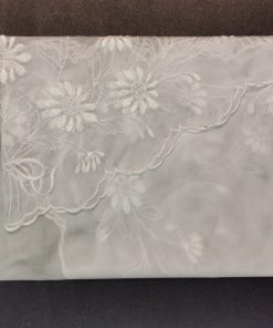 Alternative view of MANTILLA - Bouquet (82) (663326)